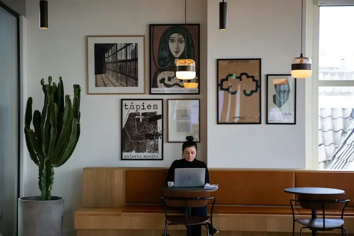 Site para Freelancer em 2026: Portfólio que Fecha Contratos